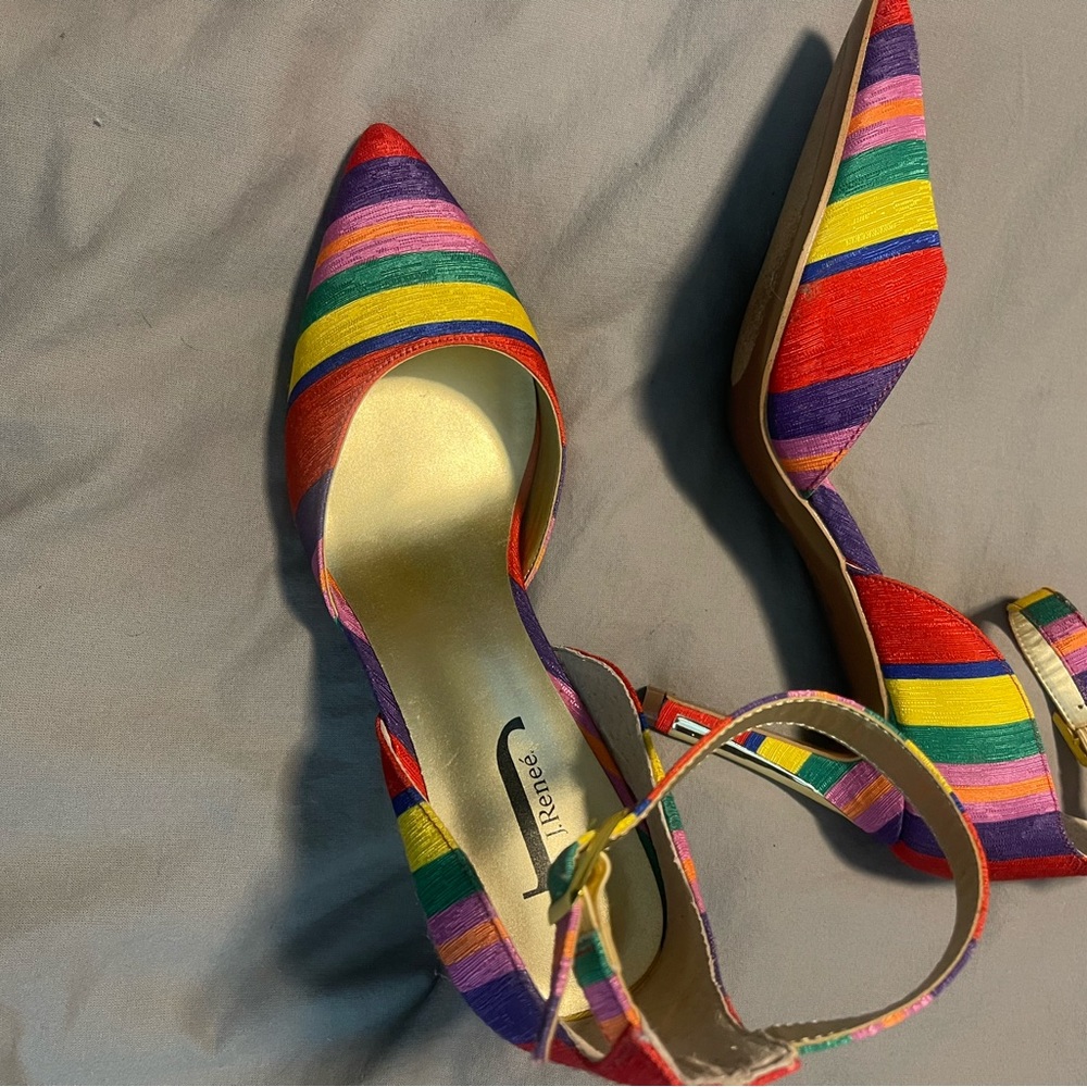 Fabric striped heel